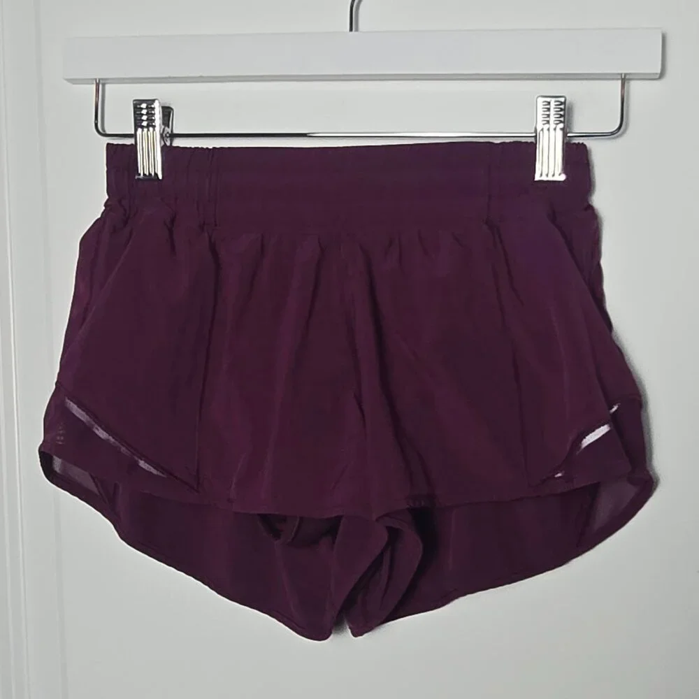 Lululemon Hotty Hot Short II *2.5" - 4 Garnet - Picture 3 of 6